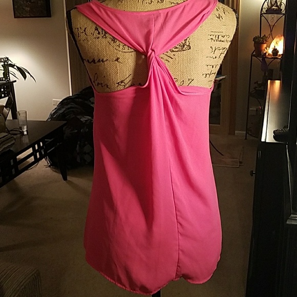 Pink top - Picture 3 of 3